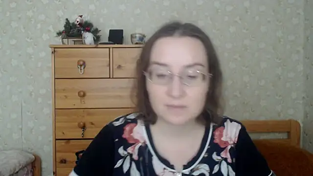 Smart Rose online show from 02-11-26, 01:27