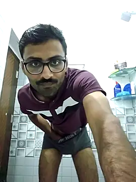 Snapshot of krishna8035 chatting on 09-26-25, 05:28 krishna8035 online show from 09-26-25, 05:28