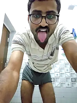 Snapshot of krishna8035 chatting on 11-30-25, 11:03 krishna8035 online show from 11-30-25, 11:03