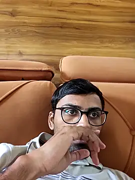 Snapshot of krishna8035 chatting on 12-14-25, 07:36 krishna8035 online show from 12-14-25, 07:36