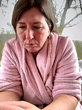 Snapshot of Natali_UA chatting on 10-24-25, 06:21 Natali UA online show from 10-24-25, 06:21