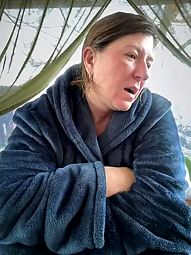 Snapshot of Natali_UA chatting on 10-31-25, 05:19 Natali UA online show from 10-31-25, 05:19