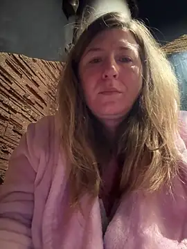 Snapshot of Natali_UA chatting on 11-08-25, 06:02 Natali UA online show from 11-08-25, 06:02