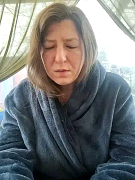 Snapshot of Natali_UA chatting on 12-15-25, 09:02 Natali UA online show from 12-15-25, 09:02