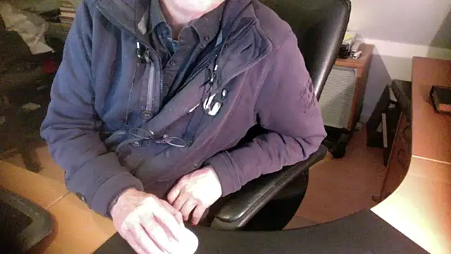 outlaw200 online show from 12-13-24, 03:43