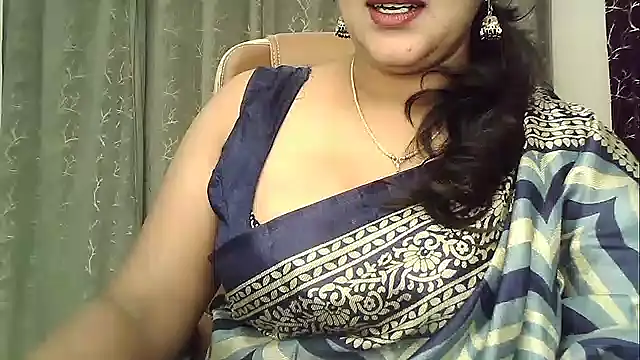 Snapshot of Spandana_Sweety chatting on 07-07-26, 07:23 Spandana Sweety online show from 07-07-26, 07:23