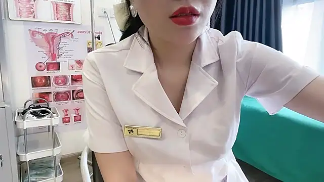 Snapshot of Meilian2021 chatting on 10-24-25, 04:31 Meilian2021 online show from 10-24-25, 04:31