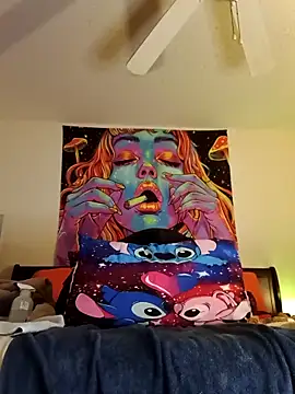 EnticingAaliyah online show from 11-17-25, 10:48