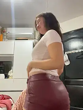 Snapshot of asianmystery203 chatting on 12-18-24, 01:15 asianmystery203 online show from 12-18-24, 01:15