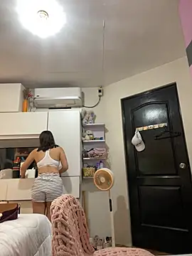 Snapshot of asianmystery203 chatting on 12-19-24, 06:23 asianmystery203 online show from 12-19-24, 06:23