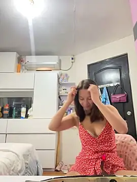 Snapshot of asianmystery203 chatting on 12-27-24, 01:43 asianmystery203 online show from 12-27-24, 01:43