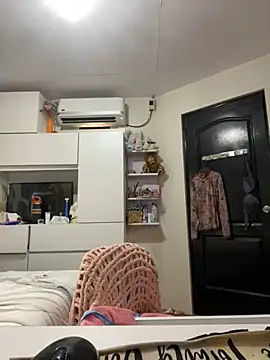 Snapshot of asianmystery203 chatting on 02-05-25, 01:47 asianmystery203 online show from 02-05-25, 01:47