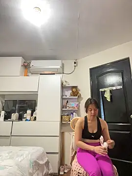 Snapshot of asianmystery203 chatting on 02-14-25, 02:07 asianmystery203 online show from 02-14-25, 02:07