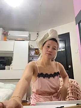 Snapshot of asianmystery203 chatting on 02-20-25, 05:33 asianmystery203 online show from 02-20-25, 05:33