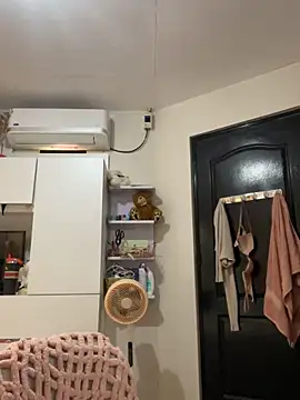 Snapshot of asianmystery203 chatting on 03-09-25, 01:04 asianmystery203 online show from 03-09-25, 01:04