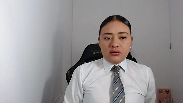 ReyleDoll online show from 12-15-24, 09:09