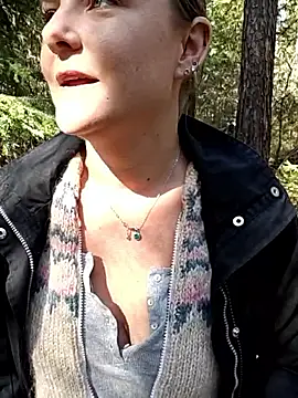 SwedishJennifer online show from 04-28-26, 12:54