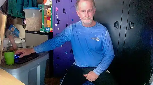 Snapshot of Sweet_Sexy1963 chatting on 12-11-24, 05:15 Sweet Sexy1963 online show from 12-11-24, 05:15