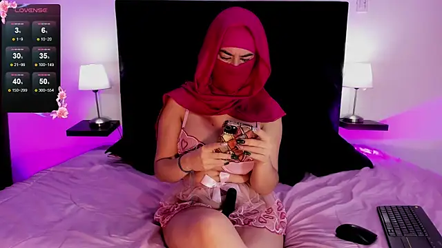 Zafira Alabi online show from 12-19-24, 02:02