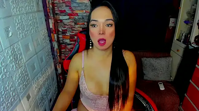 Snapshot of tssexylover chatting on 12-19-24, 12:34 tssexylover online show from 12-19-24, 12:34