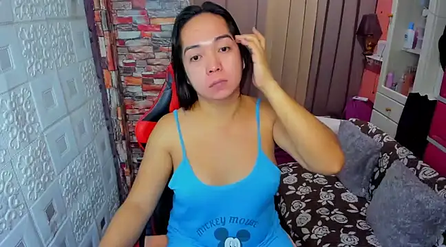 Snapshot of tssexylover chatting on 02-14-25, 01:40 tssexylover online show from 02-14-25, 01:40