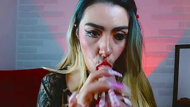 sky girl1 online show from 10-23-25, 03:17