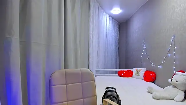 Malika Lisan online show from 12-22-24, 12:50