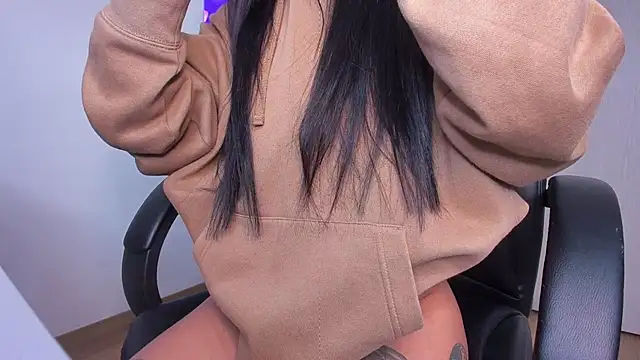 Snapshot of Lisegg_ chatting on 03-11-25, 06:19 Lisegg online show from 03-11-25, 06:19