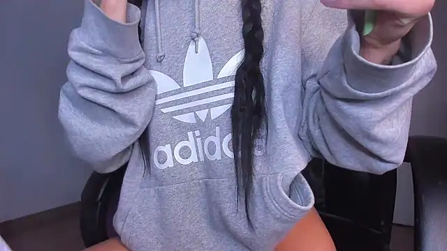 Snapshot of Lisegg_ chatting on 12-03-25, 10:24 Lisegg online show from 12-03-25, 10:24