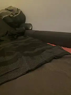 Snapshot of LionBoy1976 chatting on 12-14-24, 09:29 LionBoy1976 online show from 12-14-24, 09:29