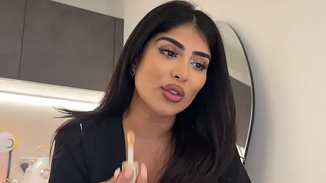 ArabicBarbie online show from 10-26-25, 09:42