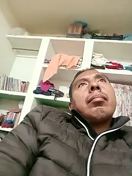 Snapshot of desnudo_Sexoxo chatting on 01-15-25, 01:45 desnudo Sexoxo online show from 01-15-25, 01:45