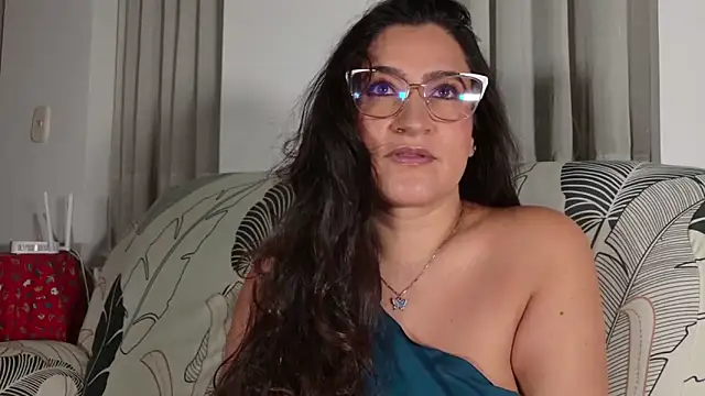 DeesseLuxure online show from 02-17-26, 05:59