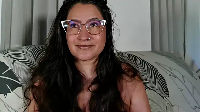 DeesseLuxure online show from 04-05-26, 04:31