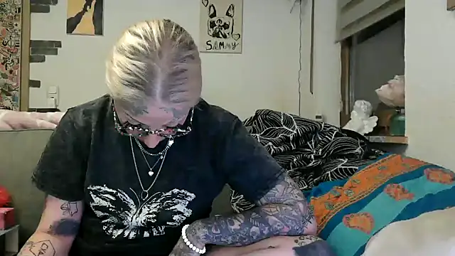 RoxxyInk online show from 05-31-26, 12:08