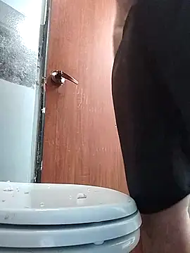 Snapshot of Mbooty86 chatting on 10-25-25, 04:13 Mbooty86 online show from 10-25-25, 04:13