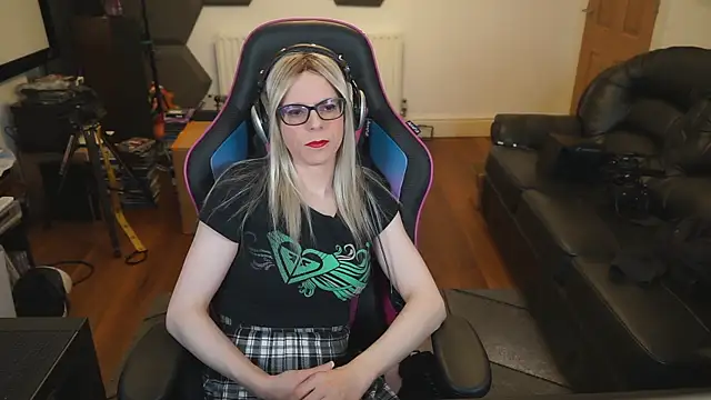 Snapshot of KelseyCobalt chatting on 01-07-25, 09:46 KelseyCobalt online show from 01-07-25, 09:46