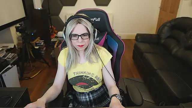 Snapshot of KelseyCobalt chatting on 02-11-25, 09:25 KelseyCobalt online show from 02-11-25, 09:25