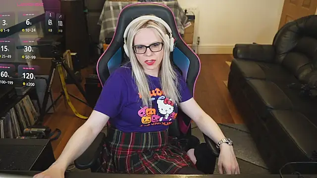 Snapshot of KelseyCobalt chatting on 09-28-25, 08:58 KelseyCobalt online show from 09-28-25, 08:58