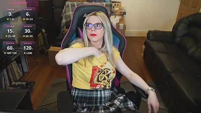 Snapshot of KelseyCobalt chatting on 10-18-25, 08:42 KelseyCobalt online show from 10-18-25, 08:42