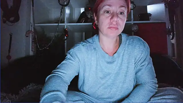 Ella  Kross online show from 12-19-24, 05:29