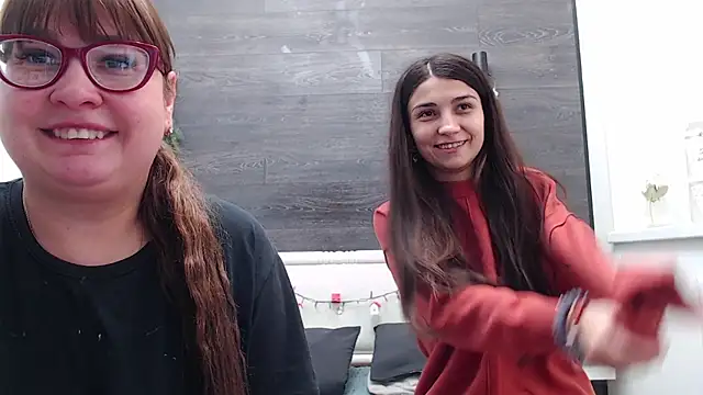 Snapshot of GanseloMix chatting on 12-12-24, 07:52 GanseloMix online show from 12-12-24, 07:52