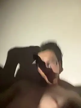 Snapshot of safadinhofire chatting on 03-24-26, 03:33 safadinhofire online show from 03-24-26, 03:33