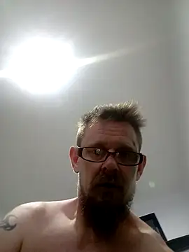 Snapshot of Skody31 chatting on 01-08-26, 07:54 Skody31 online show from 01-08-26, 07:54