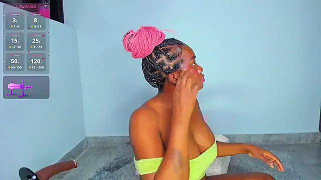 Sofi Smiley online show from 04-01-26, 12:55