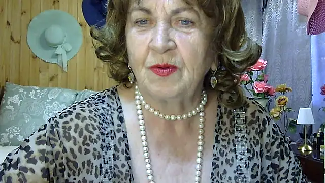 Emma52610 online show from 06-18-26, 11:36