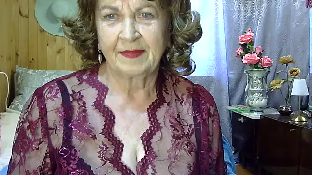 Emma52610 online show from 06-24-26, 11:42