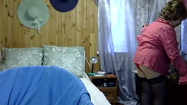 Emma52610 online show from 06-26-26, 11:25