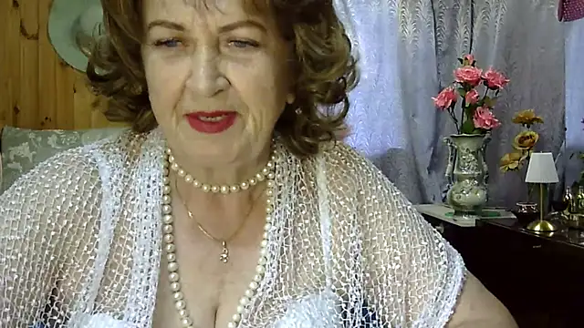 Emma52610 online show from 07-24-26, 11:30