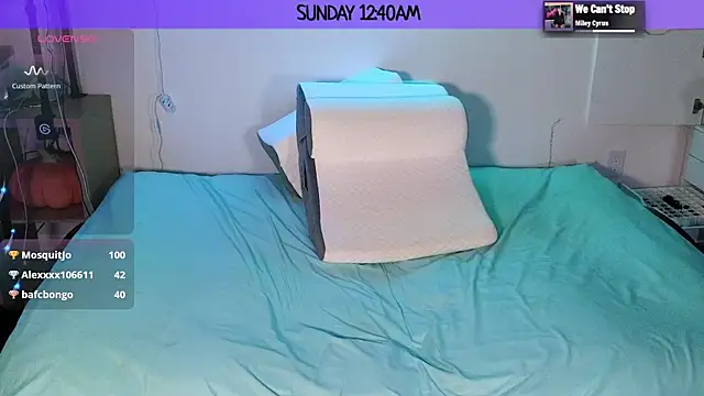 MilaValentina online show from 01-05-25, 05:41